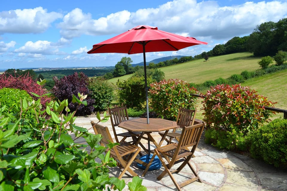 Cottage, Ensuite (The Woodshed) | Garden
