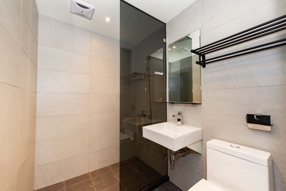 Shower, free toiletries, hair dryer, slippers