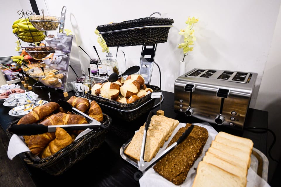 Daily buffet breakfast for a fee
