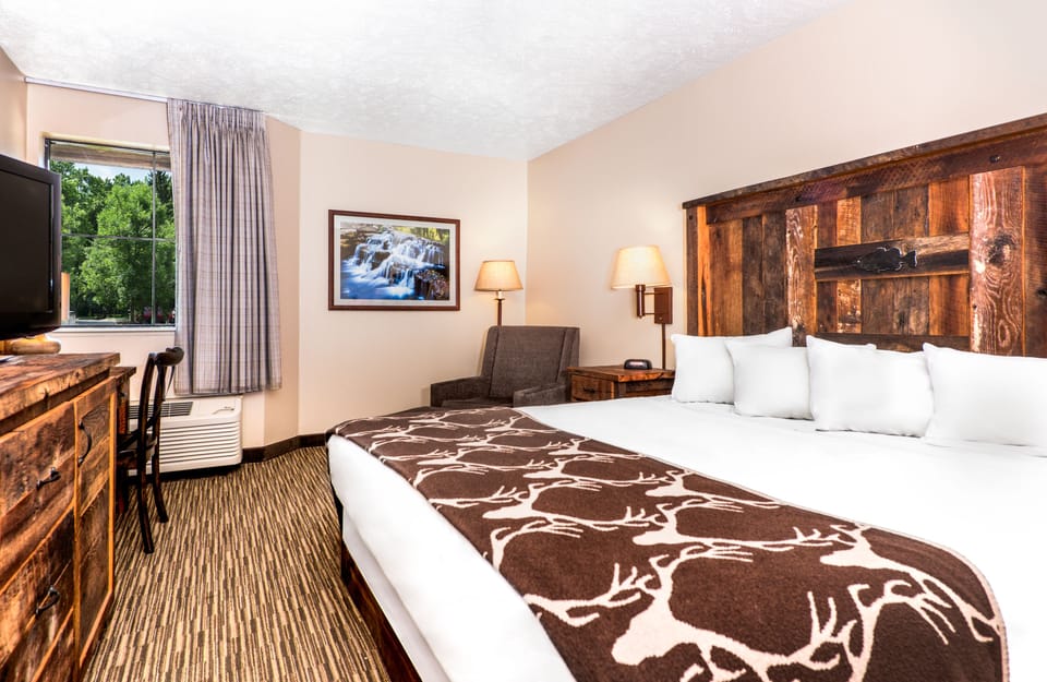 In-room safe, iron/ironing board, free WiFi, bed sheets