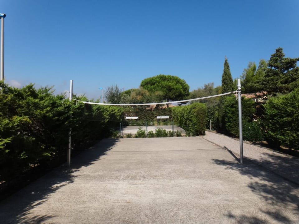 Sport court