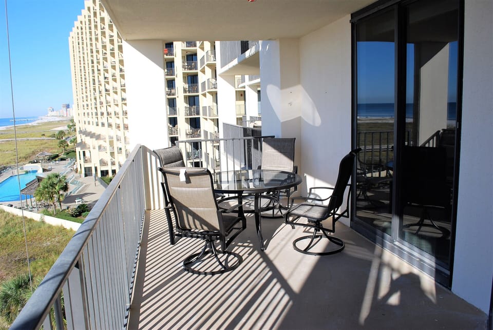Relax on our beautiful balcony and enjoy the true beauty of the Gulf...