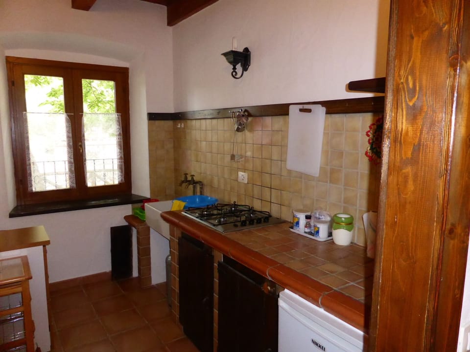 Country style kitchen, trekking cottage, comes well equipped, all utensils.
