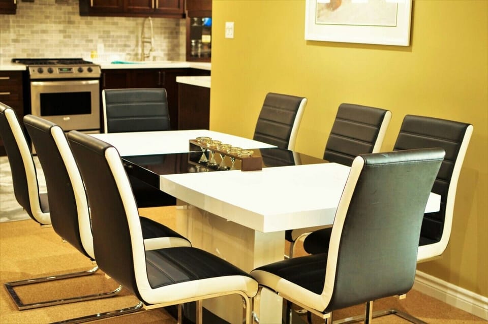 Ground floor dining area