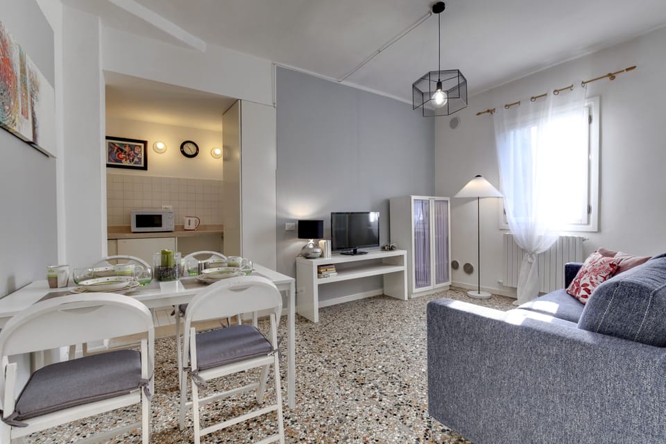Apartment, 1 Bedroom | In-room dining