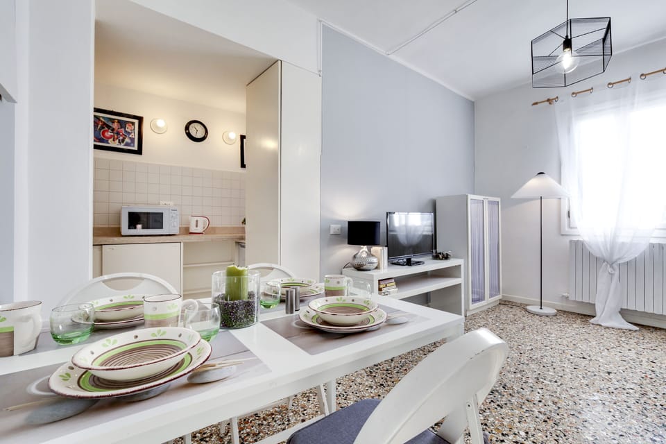 Apartment, 1 Bedroom | In-room dining