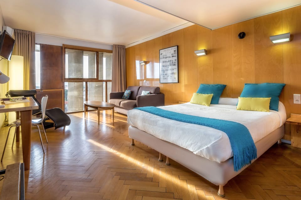Deluxe Double Room, Sea View (Cosy) | Living area | Flat-screen TV