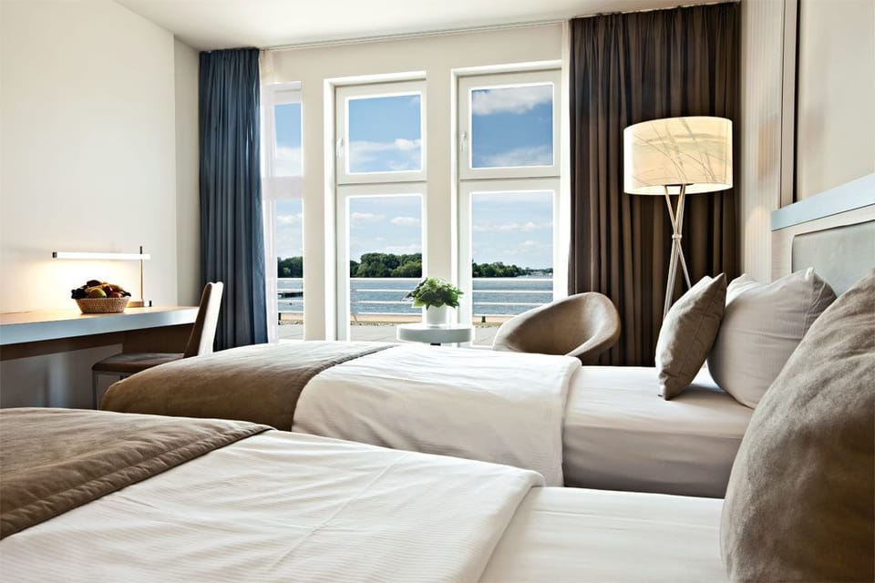Deluxe Double or Twin Room, Terrace, Lake View | In-room safe, desk, blackout drapes, free WiFi