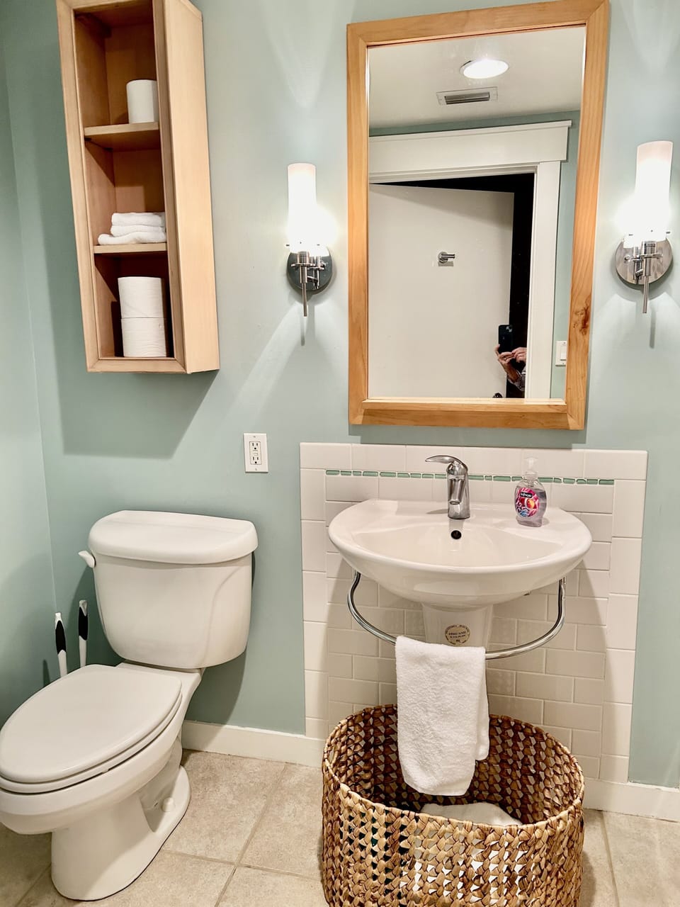 studio full bath 