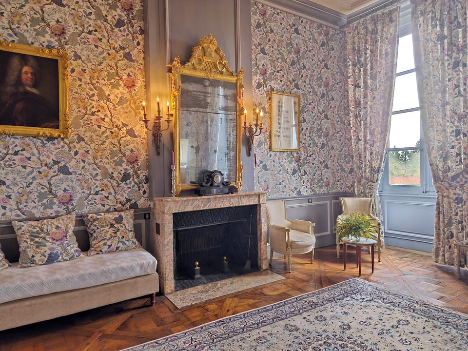 Suite (Bleue) | Premium bedding, individually decorated, individually furnished, desk