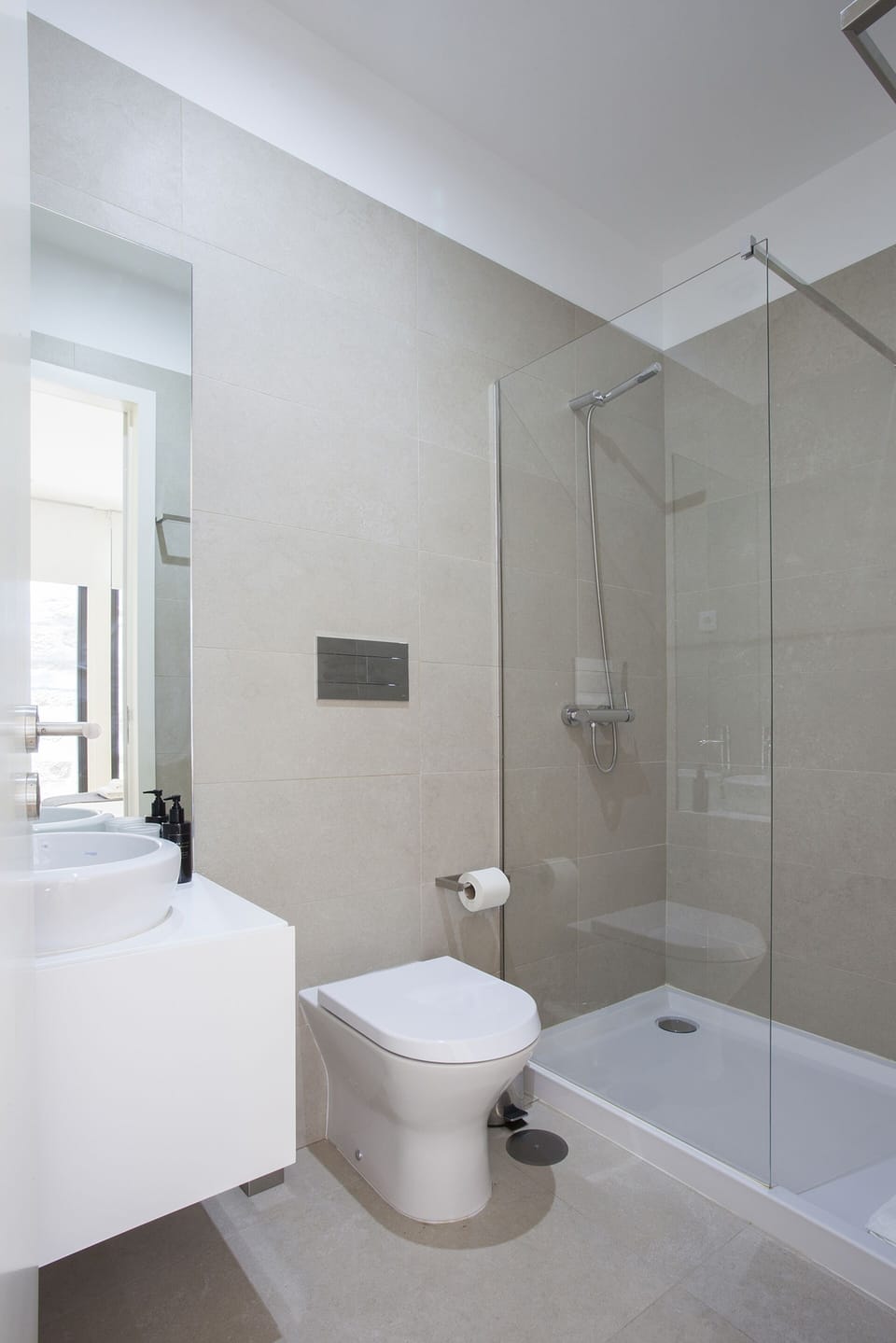 Apartment, 2 Bedrooms, Terrace | Bathroom | Shower, hair dryer, slippers, towels