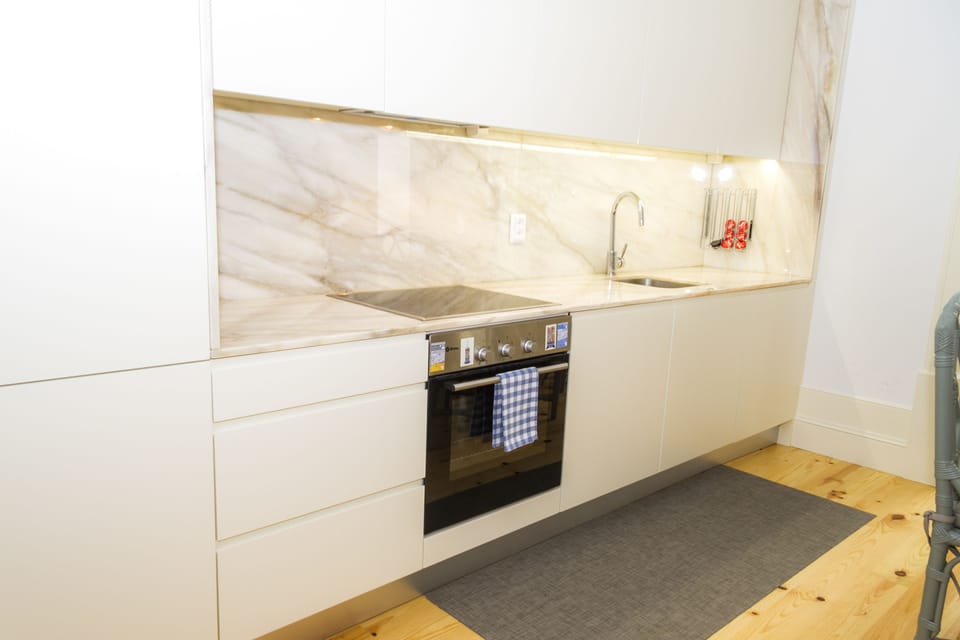 Apartment, 2 Bedrooms, Terrace | Private kitchenette | Fridge, microwave, oven, stovetop