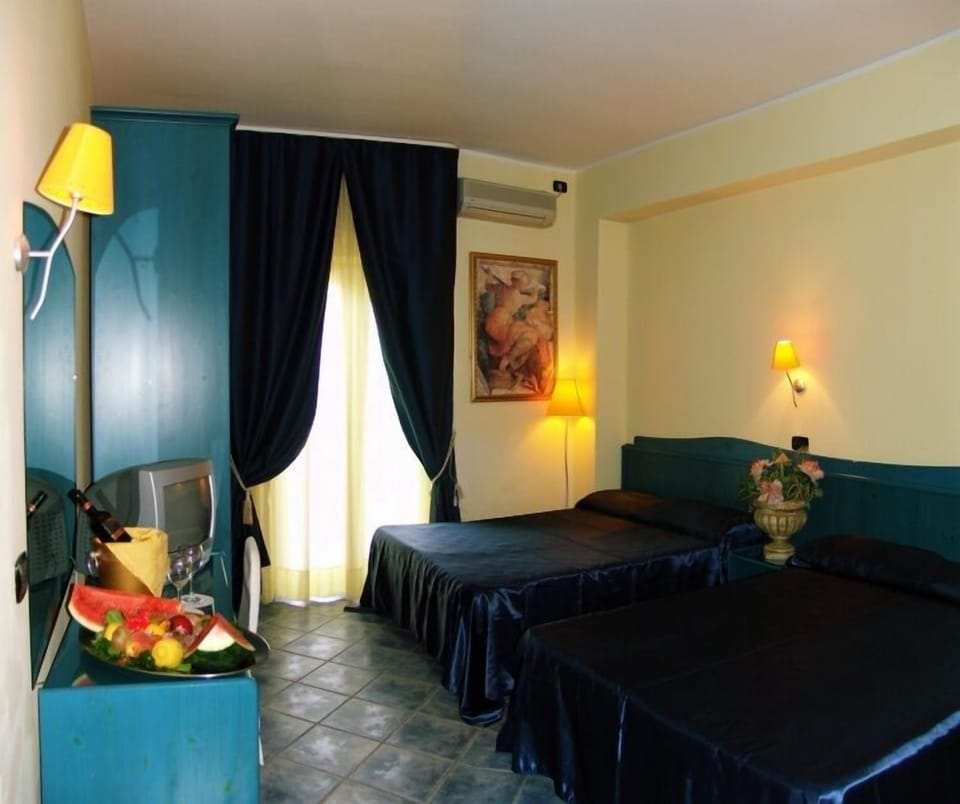 In-room safe, desk, free WiFi, bed sheets