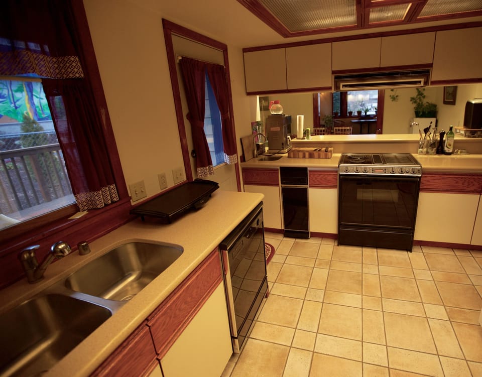 Shared fridge, microwave