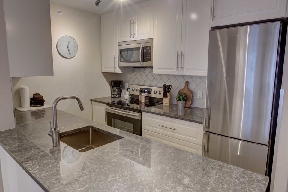 Fully equipped kitchen