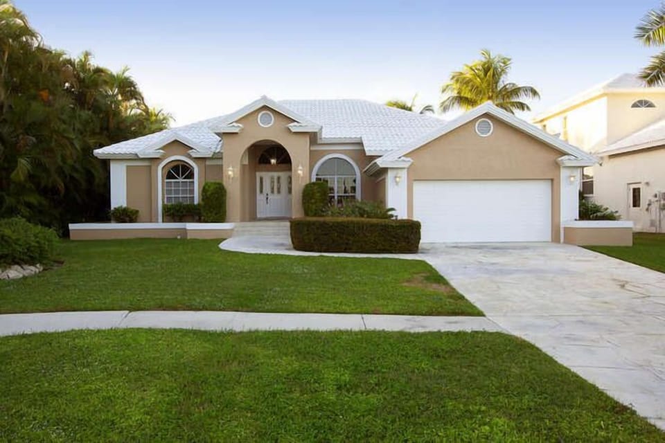 Welcome to 533 Hernando