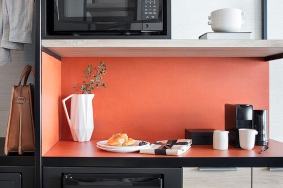 Studio - 1 King Bed | Private kitchenette | Fridge, microwave, coffee/tea maker, electric kettle
