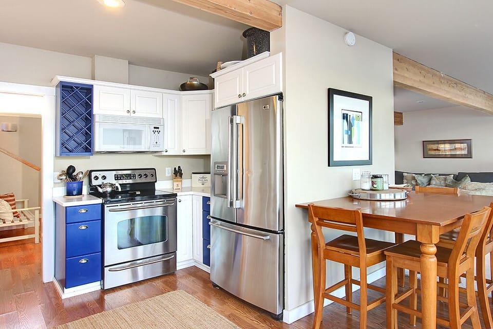 Fully stocked kitchen with updated appliances
