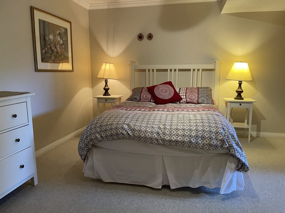 Large and comfortable second bedroom. 