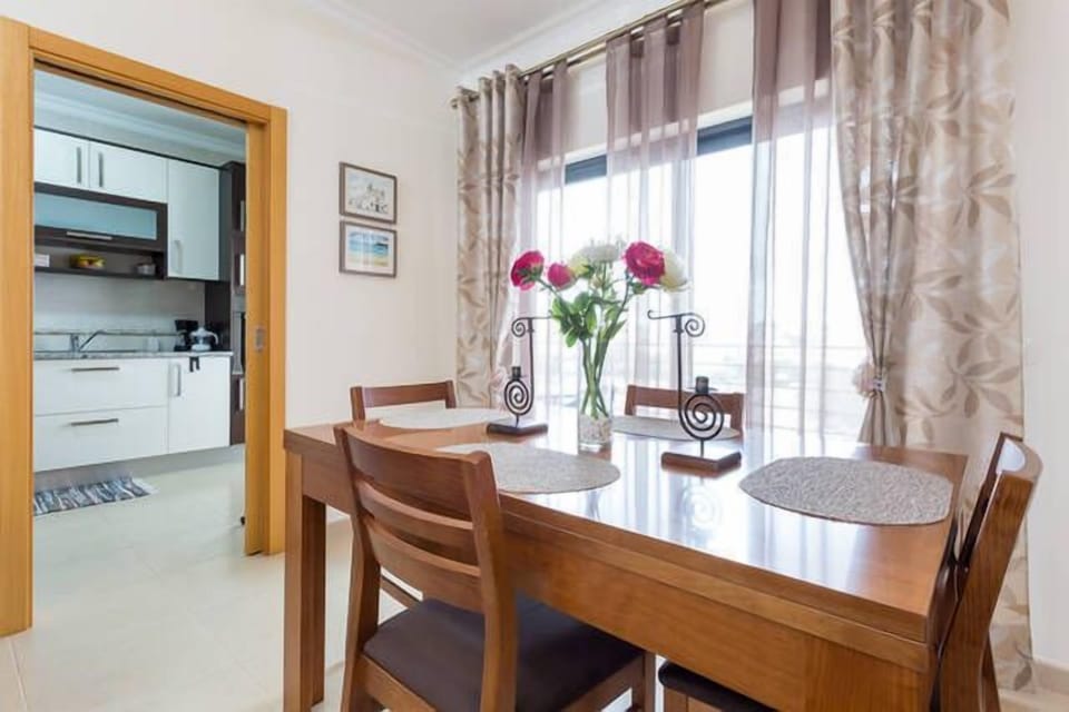 Kitchen & Dining area 
