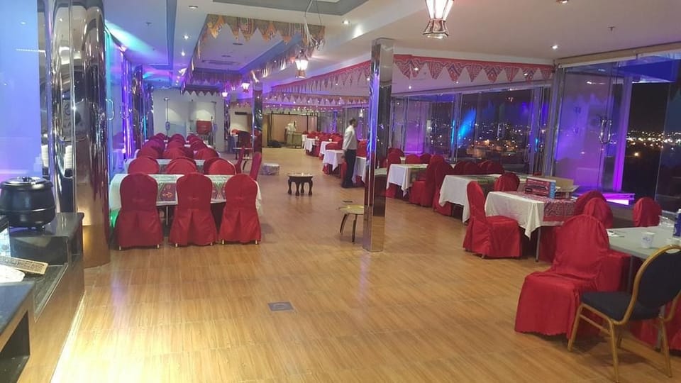 Banquet hall