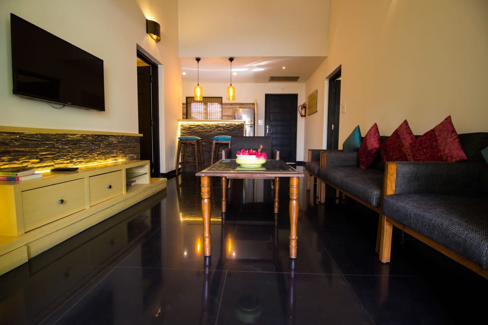 Family Villa, 2 Bedrooms, Non Smoking, Pool View | Living area | Flat-screen TV