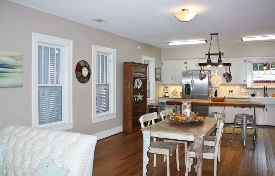 Cook can be part of the party!  Kitchen, Dinning and living rooms are seamless.