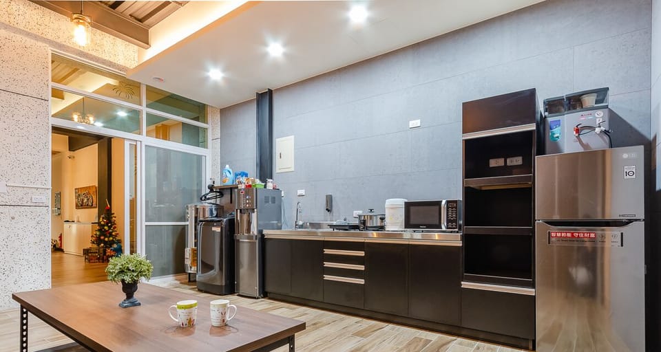 Fridge, microwave, cookware/dishes/utensils