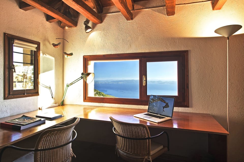 Study area / writing desk