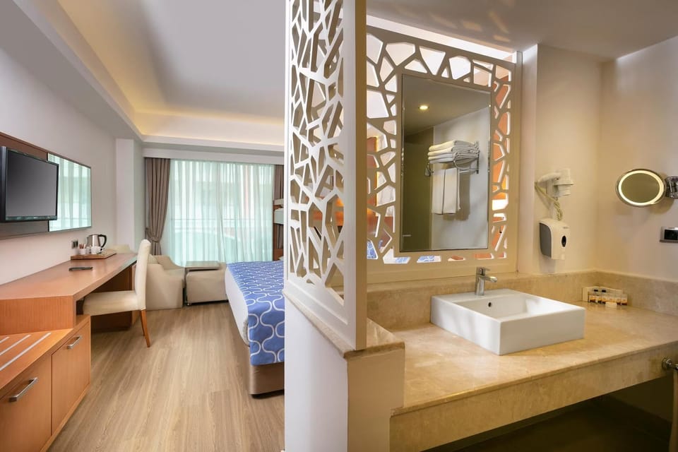 Free minibar items, in-room safe, free cribs/infant beds, free WiFi