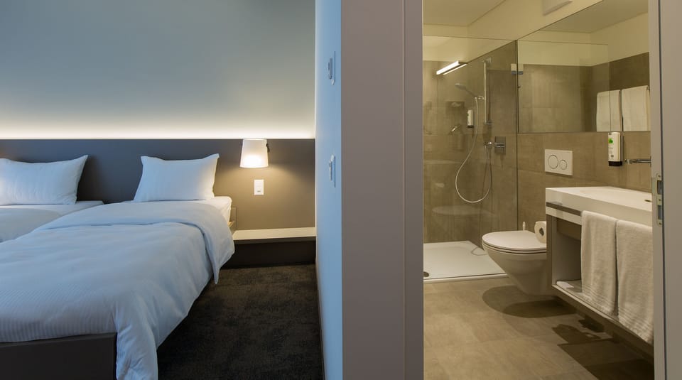 Premium bedding, in-room safe, desk, soundproofing