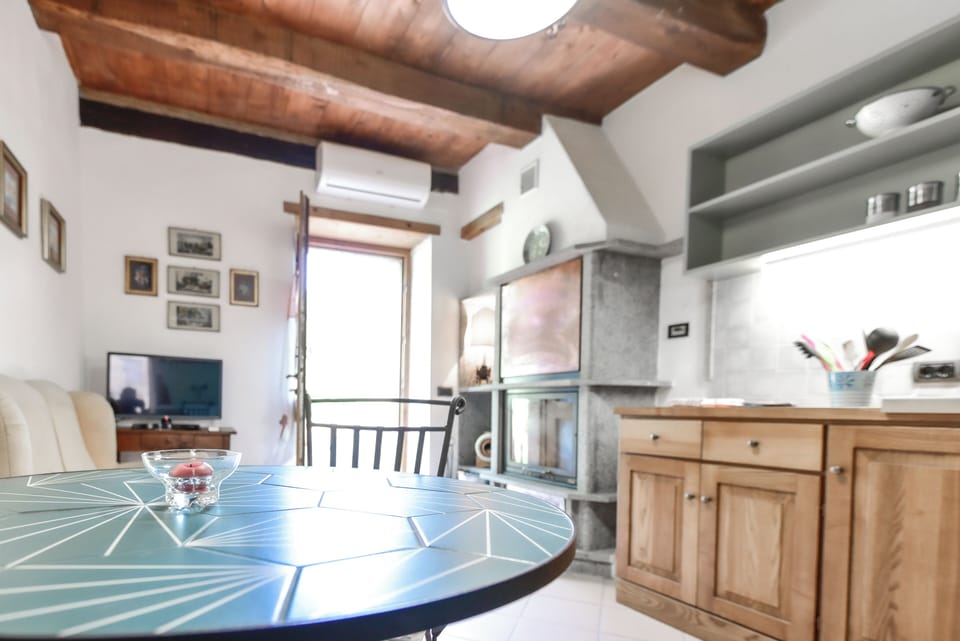 Deluxe Duplex, Hot Tub, Ground Floor | Interior