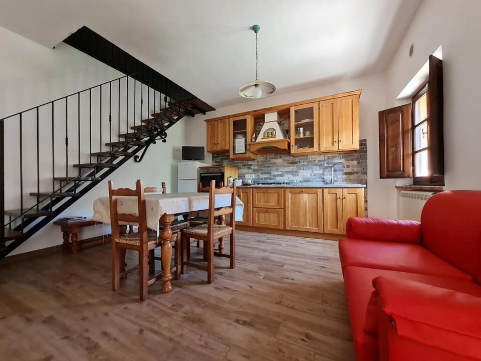 Superior Villa, Hot Tub, Park View | Living area