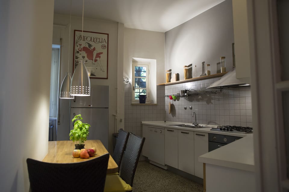 Apartment, 3 Bedrooms | Private kitchen | Fridge, oven, stovetop, cookware/dishes/utensils