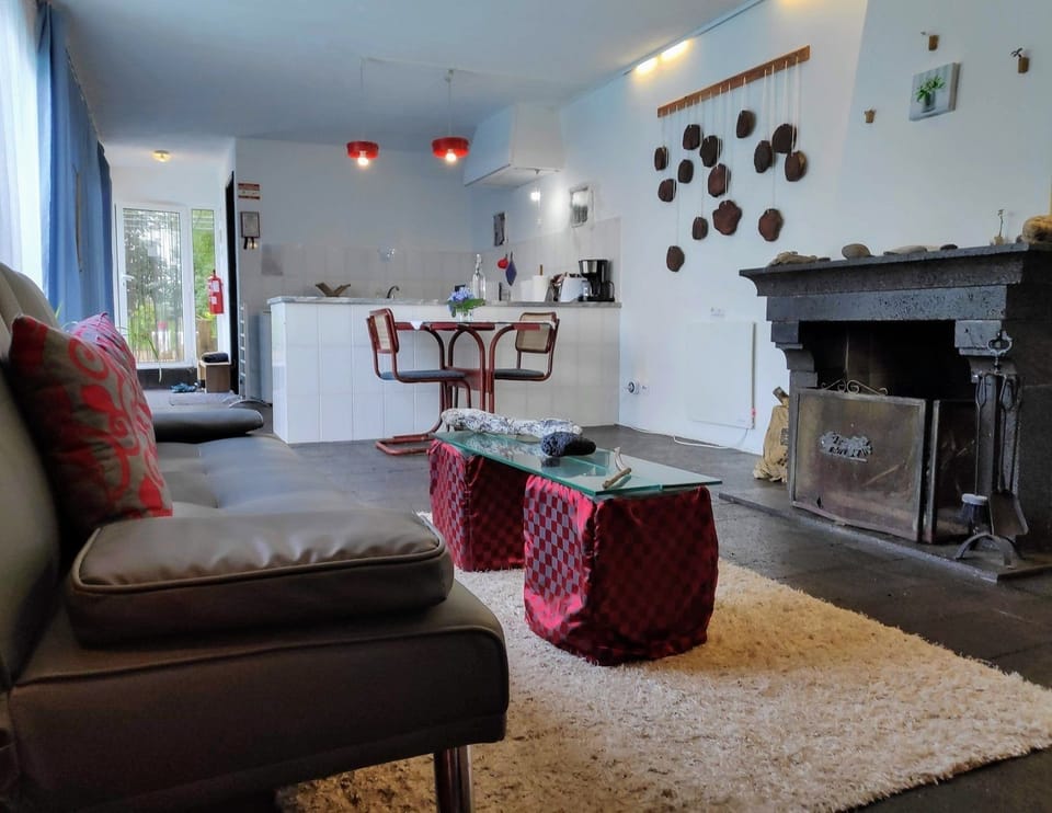 Panoramic Suite, Kitchenette, Pool View | Living area | 20-inch flat-screen TV with cable channels, TV
