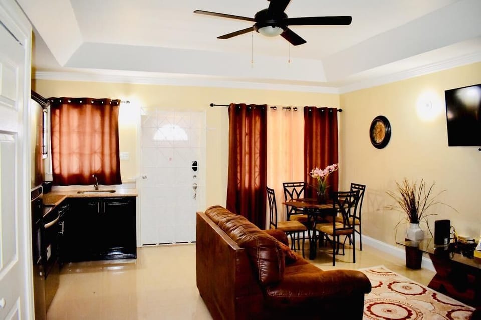 Executive Apartment, 1 Bedroom, Kitchen, Executive Level | 1 bedroom, Egyptian cotton sheets, premium bedding, in-room safe