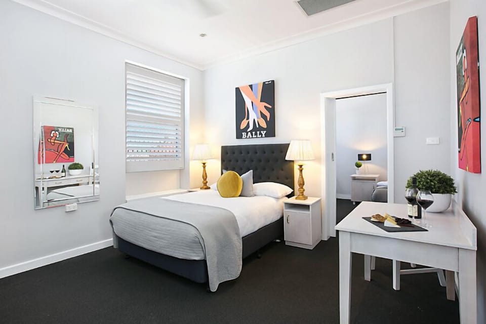 Standard Room, 2 Bedrooms, Ensuite (T15) | Iron/ironing board, WiFi (free), bed sheets
