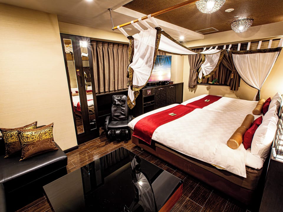Minibar, desk, soundproofing, free WiFi
