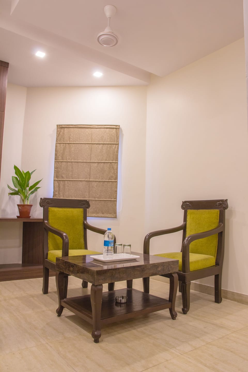 Superior Double Room, 1 Bedroom, Accessible | Living area | Flat-screen TV