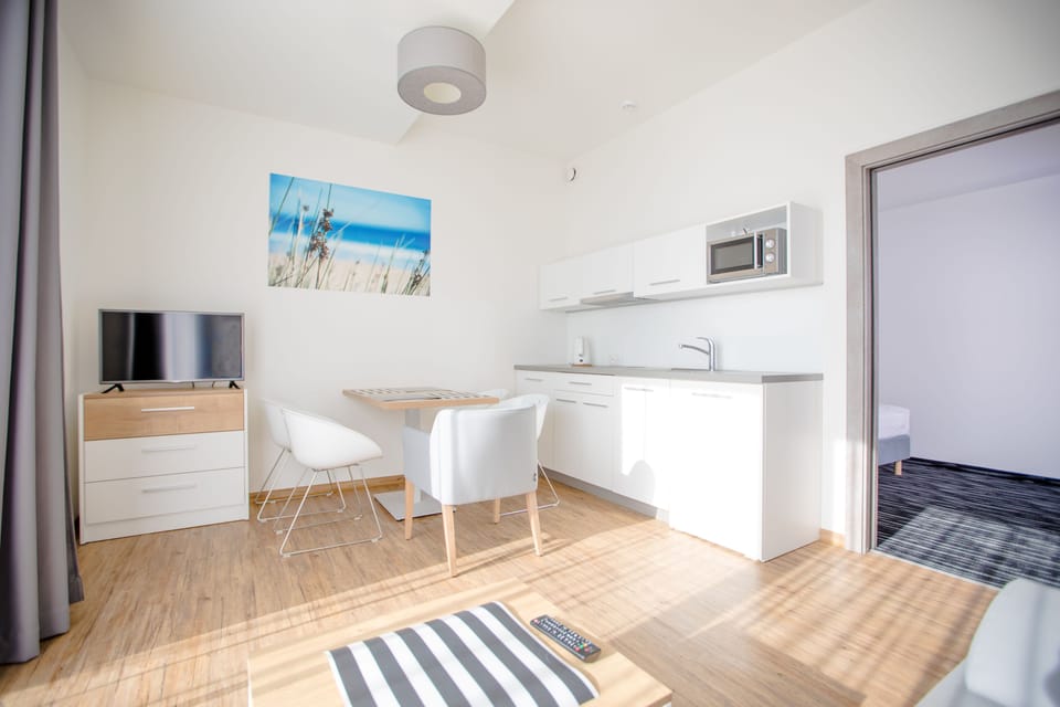 Standard Apartment (Sarema) | Soundproofing, free WiFi, bed sheets, wheelchair access