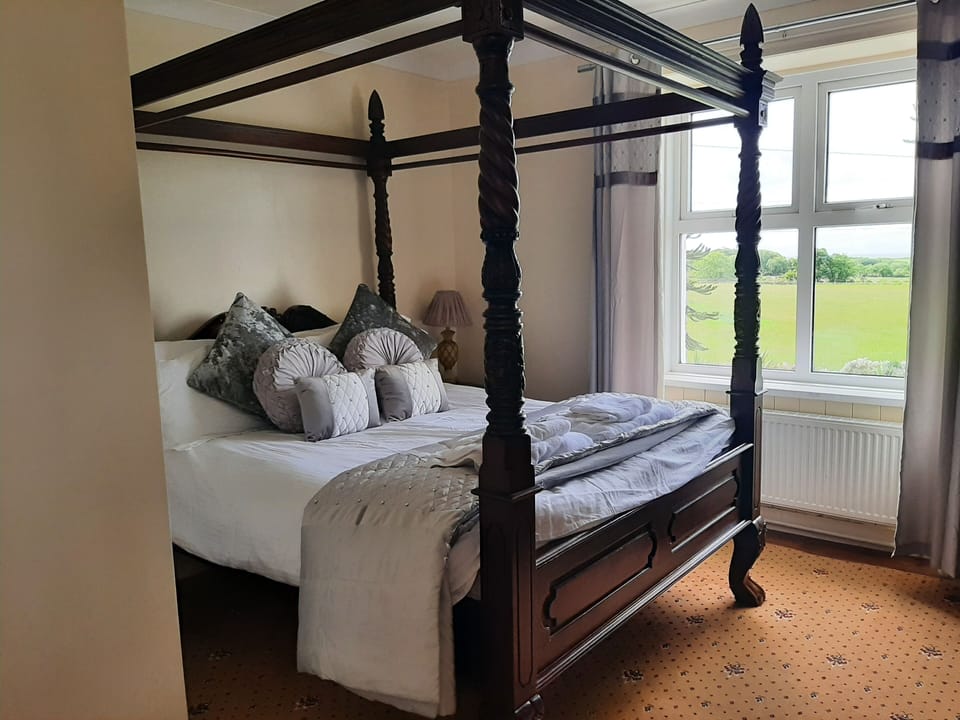 Premium Double Room, Ensuite (Four Poster)
