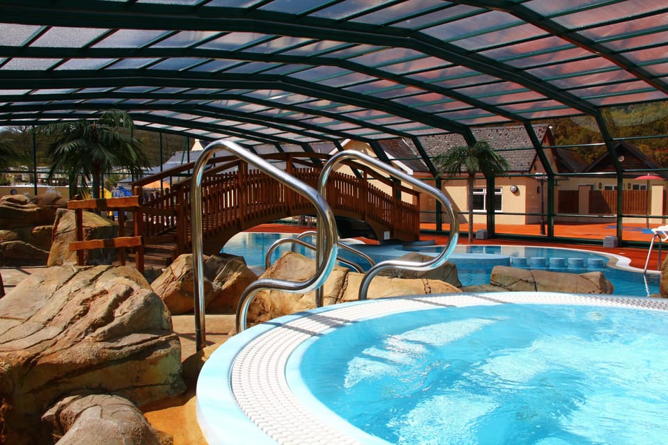 Cardigan Bay Holiday Park Campground/ 
RV Resort in Wales