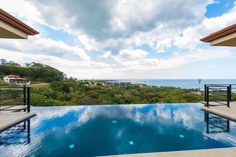 Stunning infinity edge pool