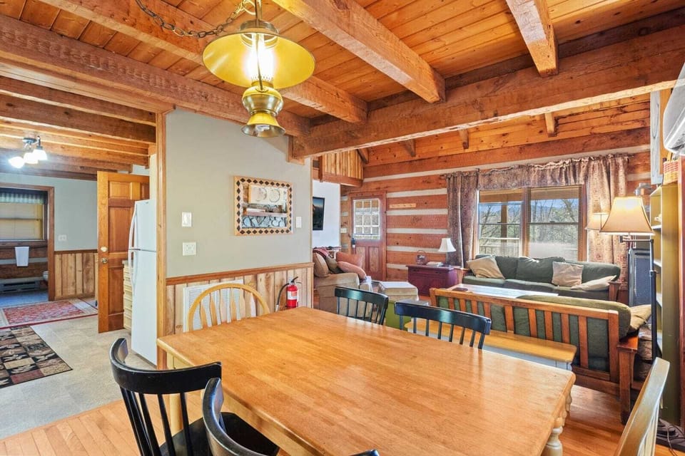Dining Table Seats Six Comfortably