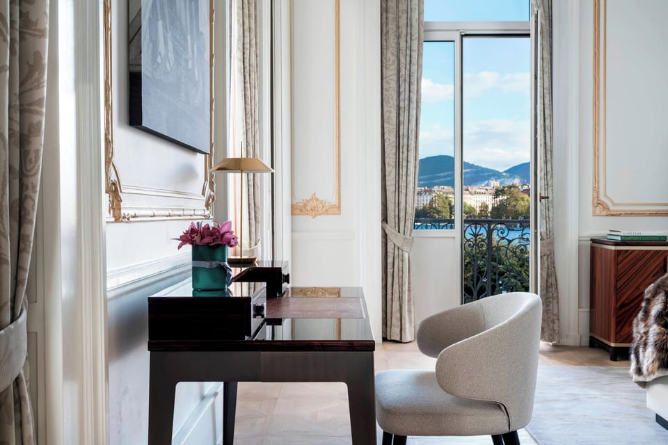 Presidential Suite, 1 Bedroom | Premium bedding, down comforters, pillowtop beds, minibar