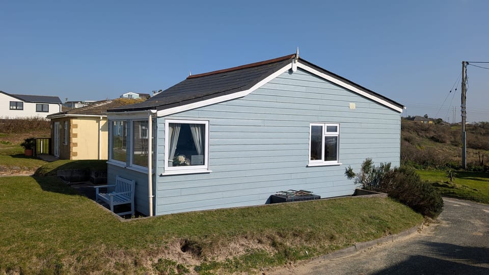 Exterior 2