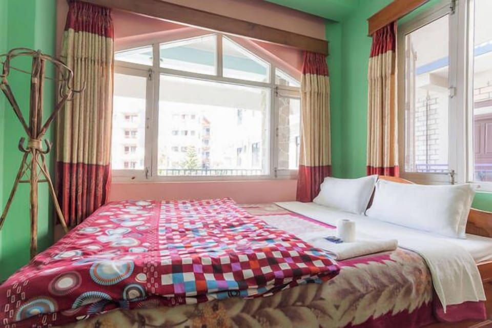 1 bedroom, premium bedding, desk, free WiFi