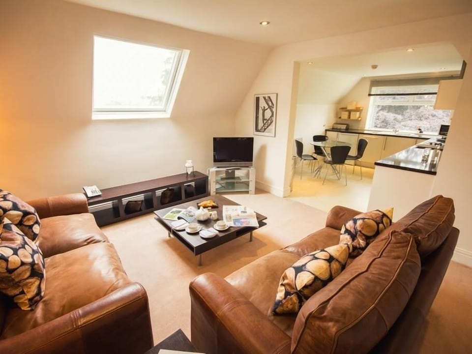 Deluxe Apartment, Ensuite, Garden View | Interior