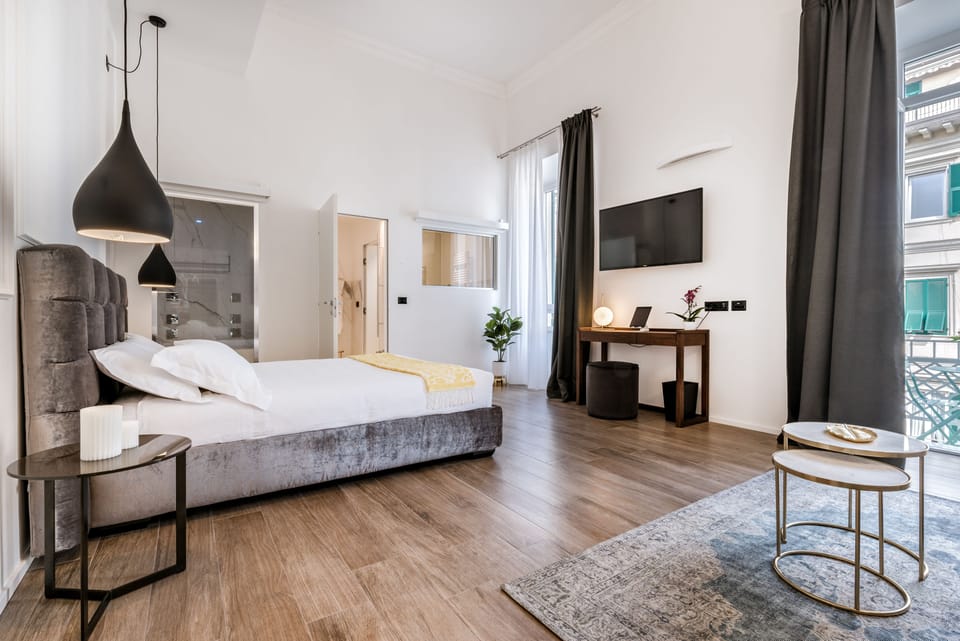 Presidential Suite, City View, Annex Building | Frette Italian sheets, premium bedding, down comforters, minibar