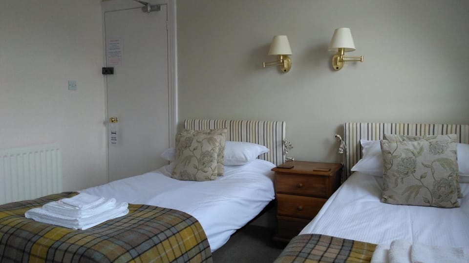 Free WiFi, bed sheets